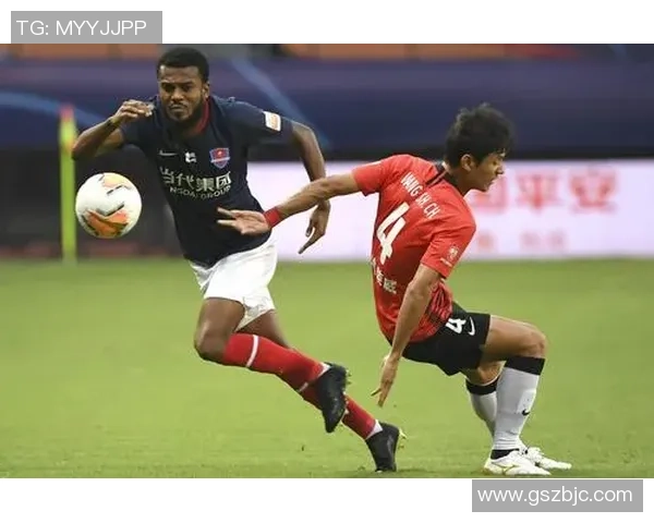 赛后分析：上海足球队与重庆足球队的速度对决全景回顾