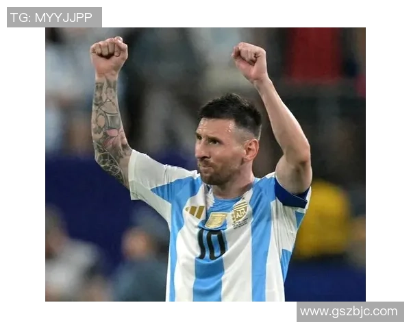 足球明星的辉煌历程与影响力探讨：从传奇到当代的演变与启示